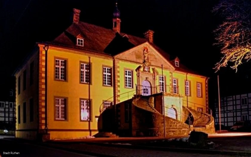 Historisches Rathaus Rüthen bei Nacht
