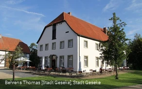 Gebäude Frontansicht