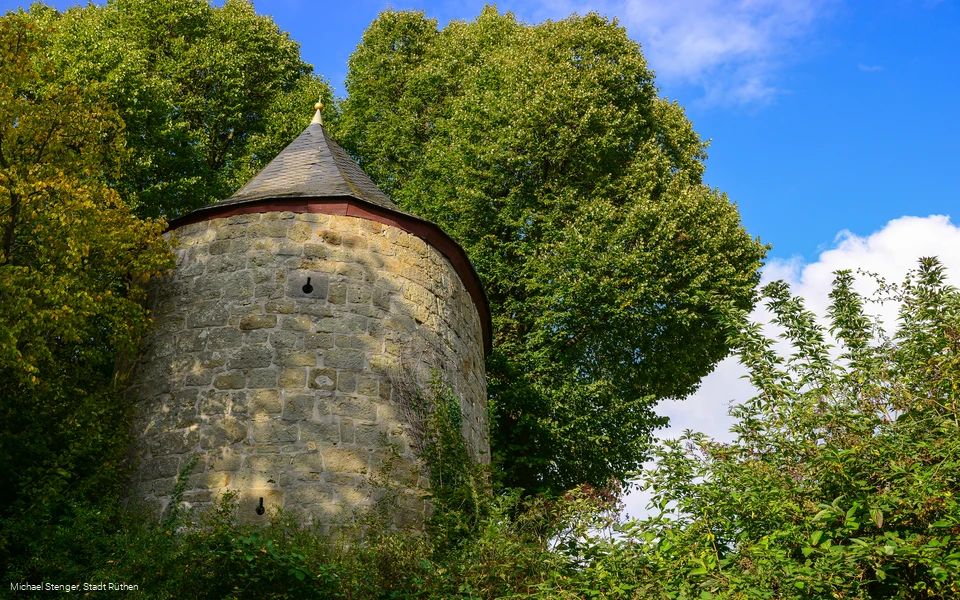 Hexenturm an der Rüthener Stadtmauer Fotorechte Stadt Rüthen.jpg