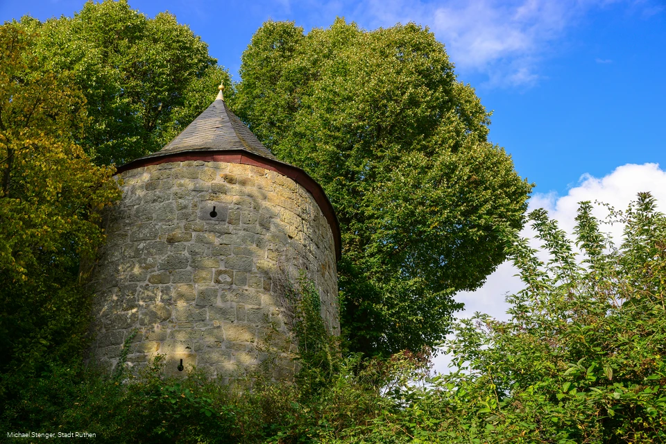 Hexenturm an der Rüthener Stadtmauer Fotorechte Stadt Rüthen.jpg